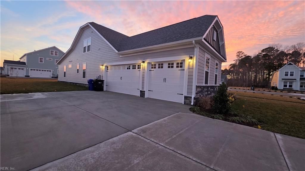 Photo of 1845 MALVERN Drive, Virginia Beach, VA 23456 (MLS # 10621018)