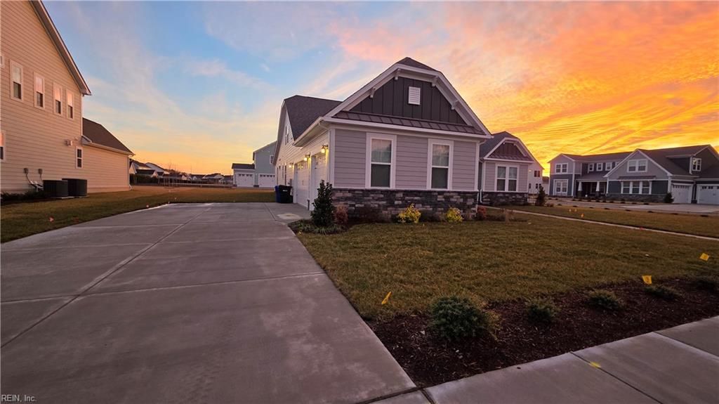 Photo of 1845 MALVERN Drive, Virginia Beach, VA 23456 (MLS # 10621018)