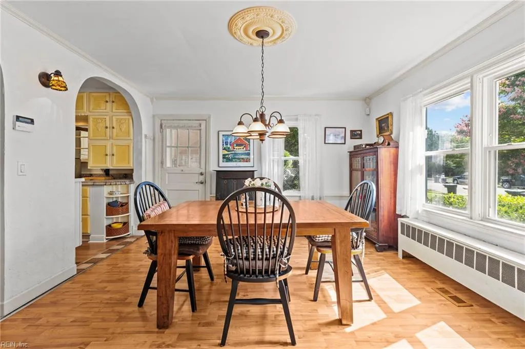 Hampton, Virginia 23666, United States, 3 Bedrooms Bedrooms, ,3 BathroomsBathrooms,Residential,Active,158947