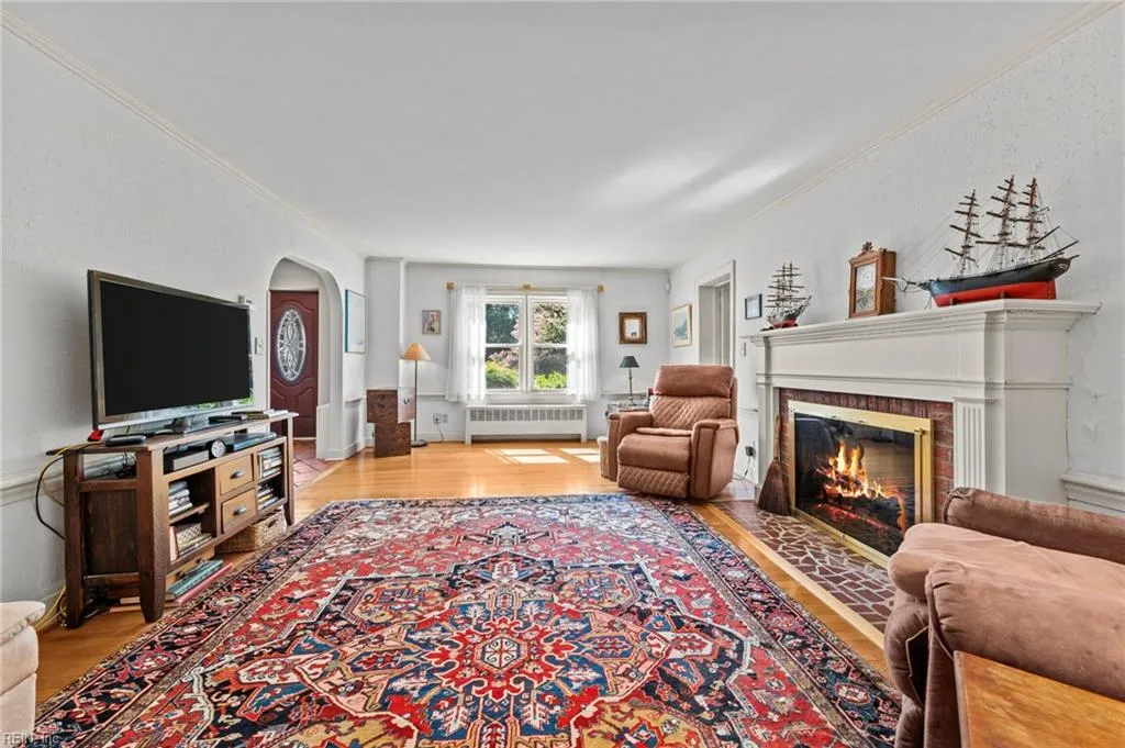 Hampton, Virginia 23666, United States, 3 Bedrooms Bedrooms, ,3 BathroomsBathrooms,Residential,Active,158947