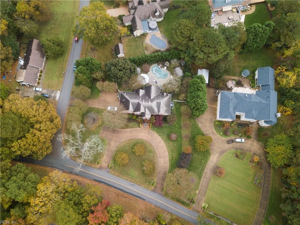 Photo of 315 Wormley Creek Drive, Yorktown, VA 23692 (MLS # 10617692)