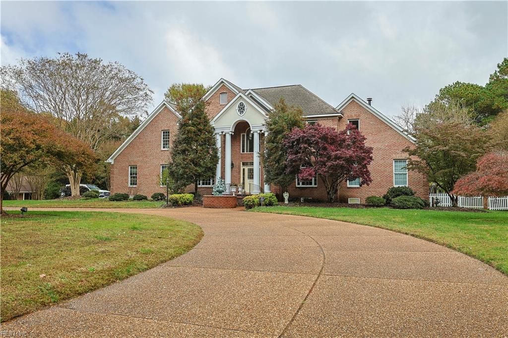 Photo of 315 Wormley Creek Drive, Yorktown, VA 23692 (MLS # 10617692)