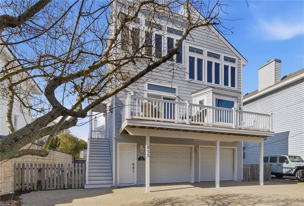 Photo of 833 Vanderbilt Avenue, Virginia Beach, VA 23451 (MLS # 10619348)