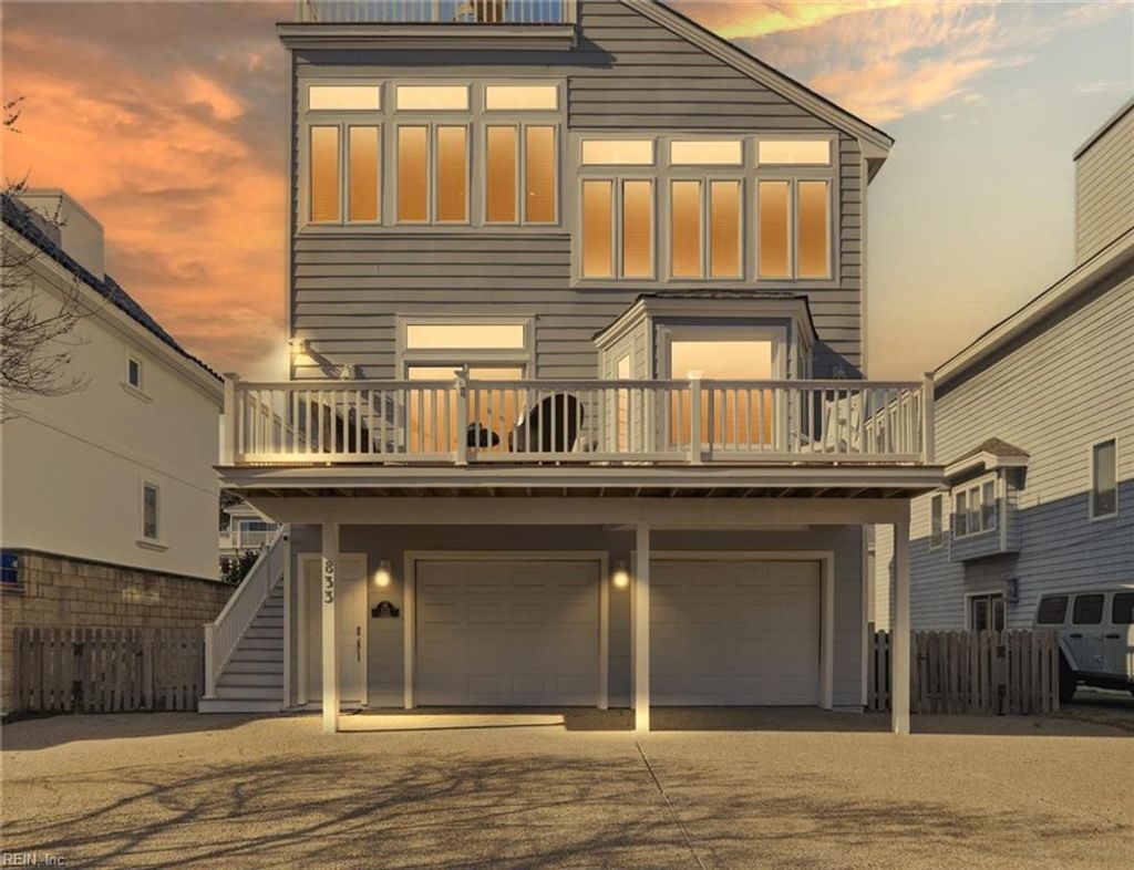 Photo of 833 Vanderbilt Avenue, Virginia Beach, VA 23451 (MLS # 10619348)