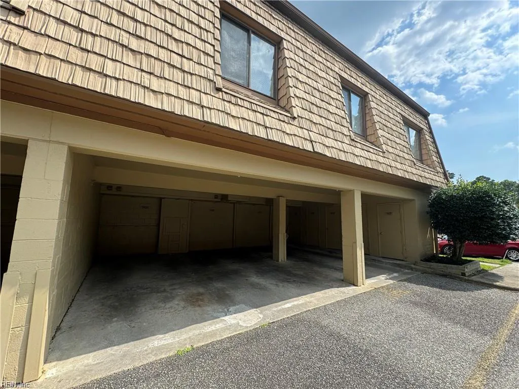 Newport News, Virginia 23608, United States, 2 Bedrooms Bedrooms, ,2 BathroomsBathrooms,Residential,Active,101254