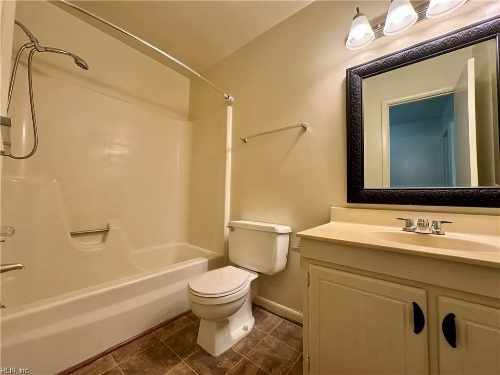 Newport News, Virginia 23608, United States, 2 Bedrooms Bedrooms, ,2 BathroomsBathrooms,Residential,Active,101254