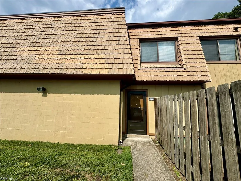 Newport News, Virginia 23608, United States, 2 Bedrooms Bedrooms, ,2 BathroomsBathrooms,Residential,Active,101254