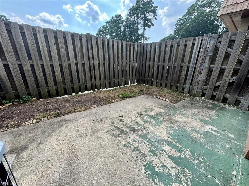 Newport News, Virginia 23608, United States, 2 Bedrooms Bedrooms, ,2 BathroomsBathrooms,Residential,Active,101254