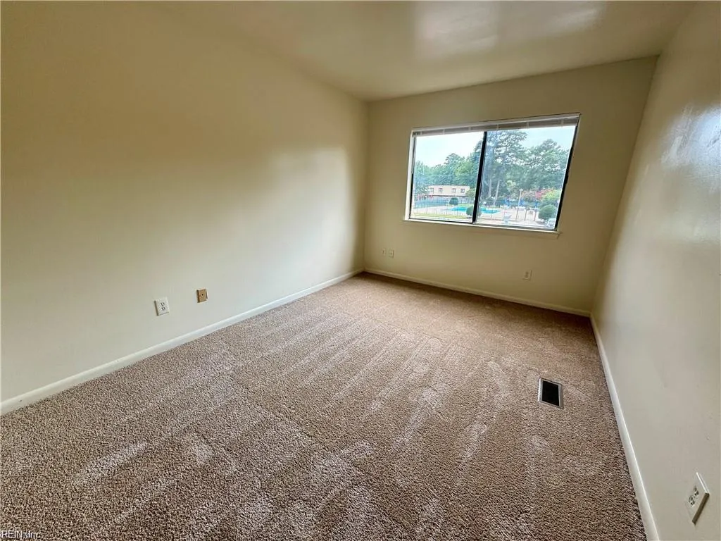 Newport News, Virginia 23608, United States, 2 Bedrooms Bedrooms, ,2 BathroomsBathrooms,Residential,Active,101254