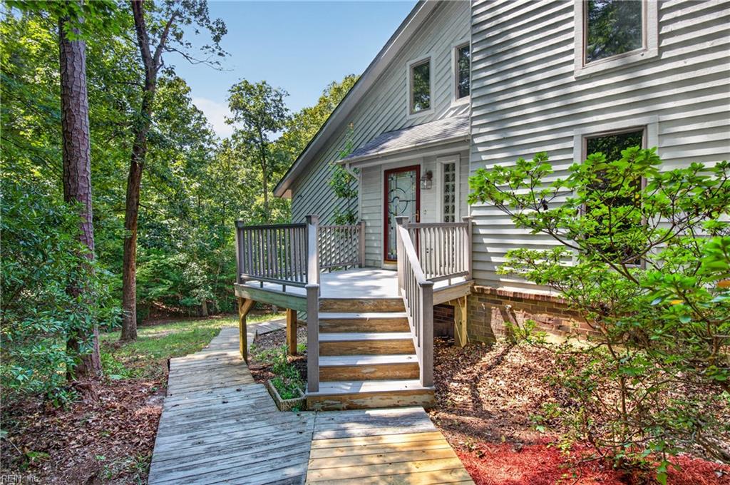 Photo of 109 Barlows Run, Williamsburg, VA 23188 (MLS # 10657890)