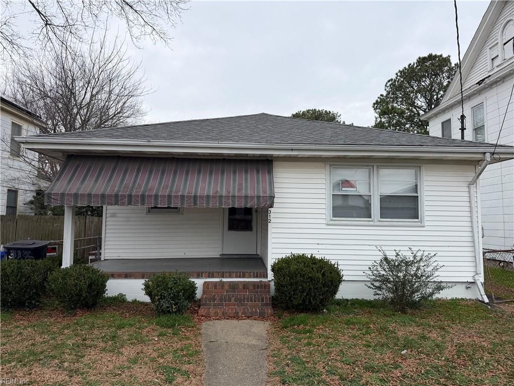 Photo of 312 Chautauqua Avenue, Portsmouth, VA 23707 (MLS # 10626388)