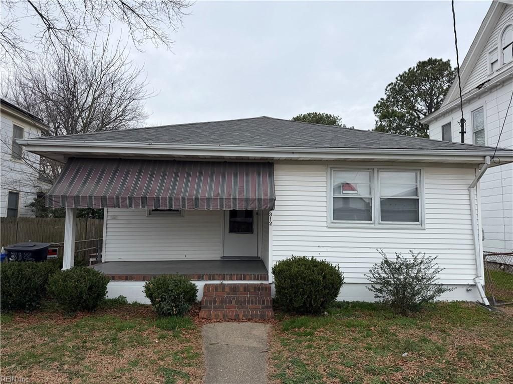 Photo of 312 Chautauqua Avenue, Portsmouth, VA 23707 (MLS # 10626388)