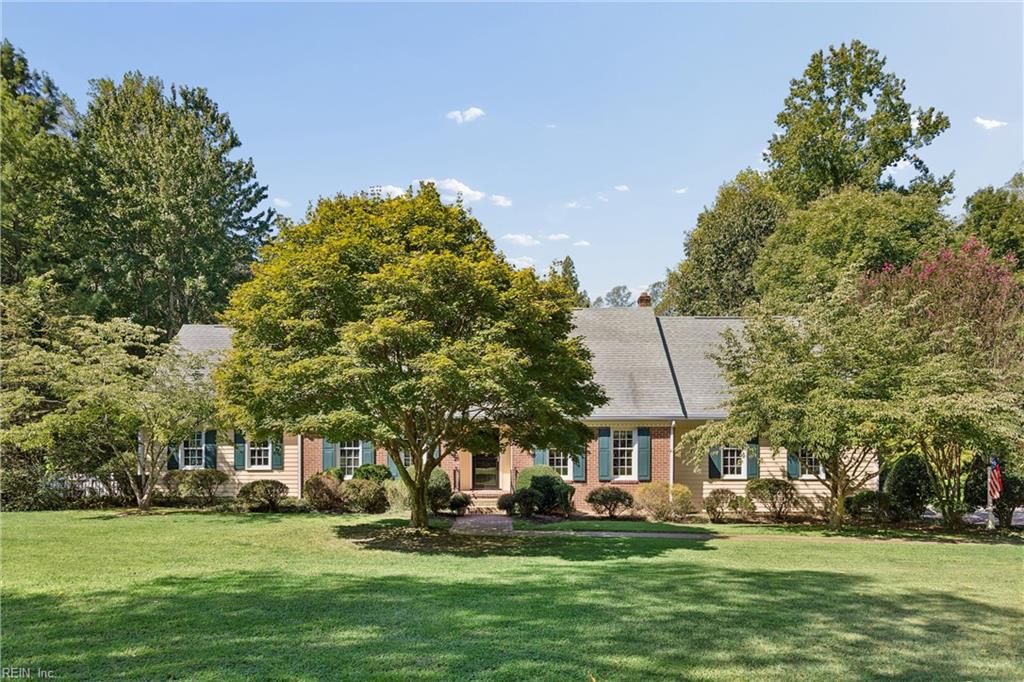 Photo of 285 E Queens Drive, Williamsburg, VA 23185 (MLS # 10654360)