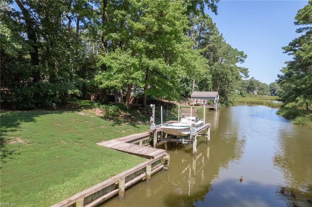 624 Piney Point RD