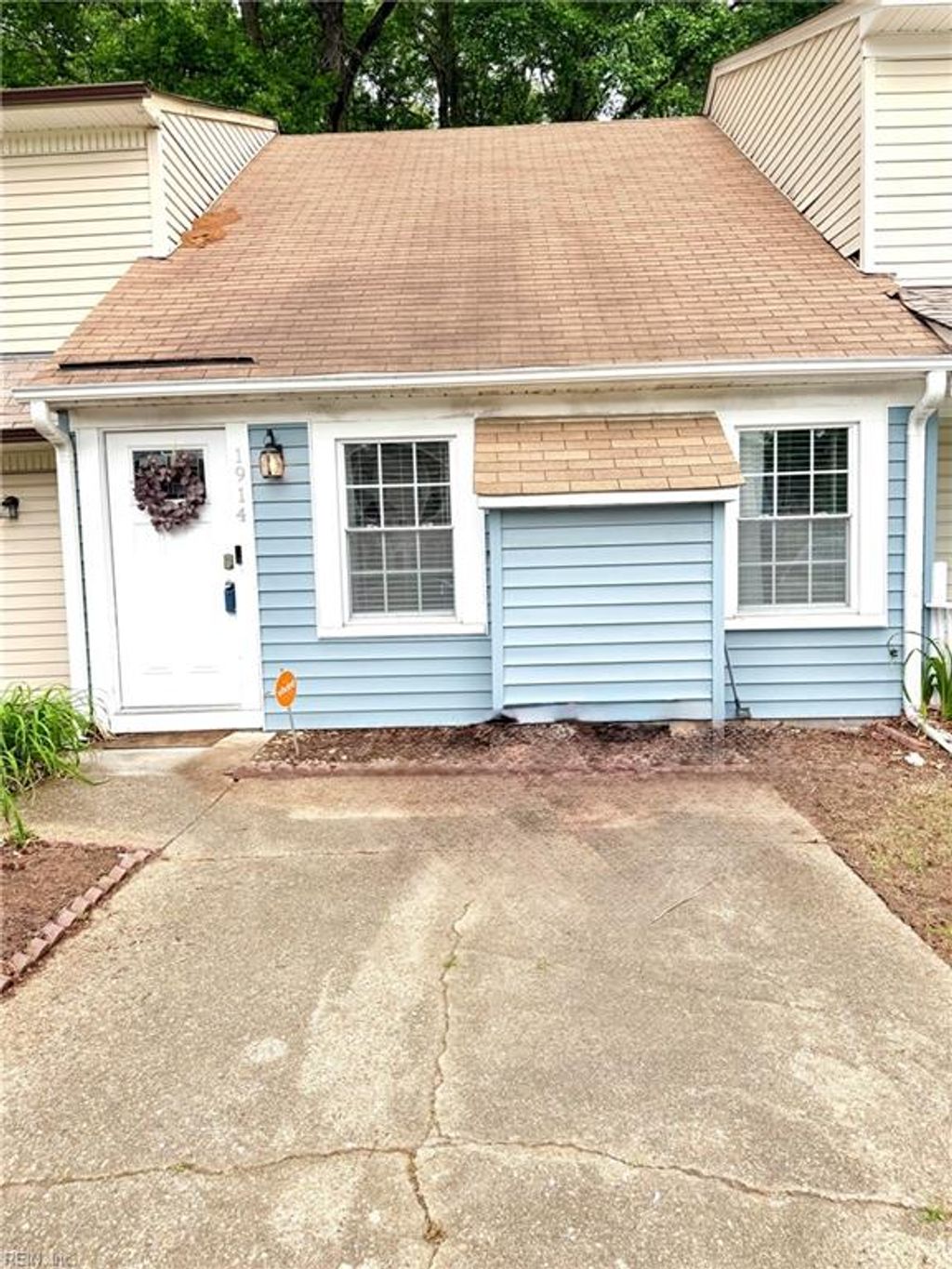 Photo of 1914 Woodgate Arch, Chesapeake, VA 23320 (MLS # 10633391)
