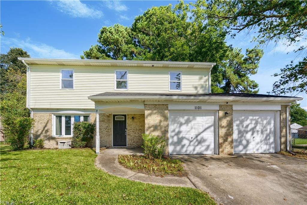 Photo of 1101 Gauntlet Drive, Chesapeake, VA 23323 (MLS # 10653901)