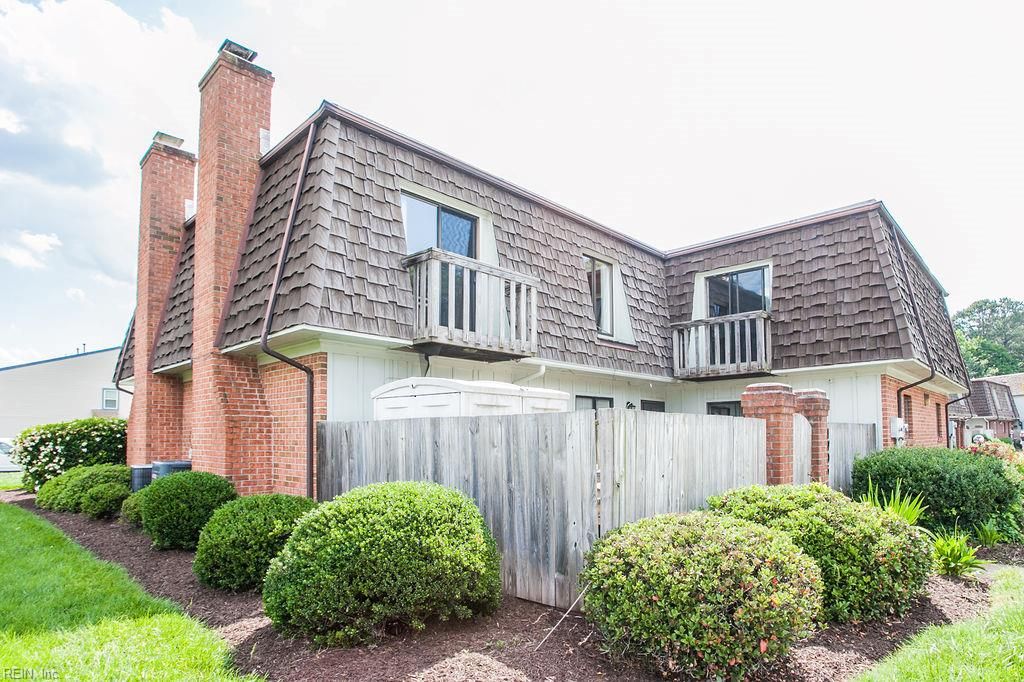 Photo of 1705 Ocean Bay Drive, Virginia Beach, VA 23454 (MLS # 10583405)