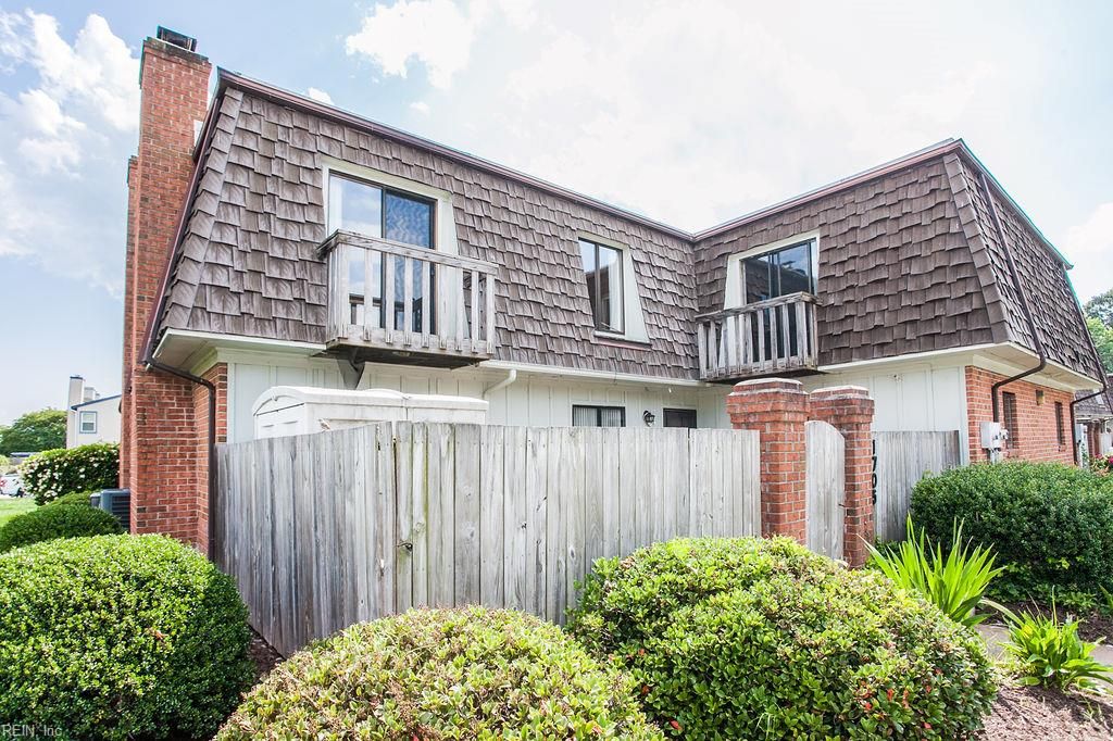 Photo of 1705 Ocean Bay Drive, Virginia Beach, VA 23454 (MLS # 10583405)