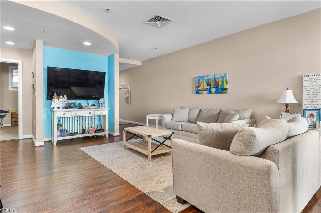 3738 Sandpiper RD 114B