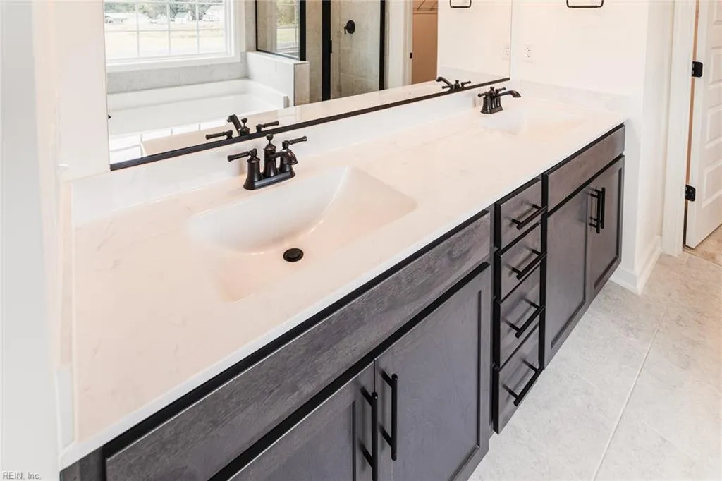 Suffolk, Virginia 23435, United States, 4 Bedrooms Bedrooms, ,3 BathroomsBathrooms,Residential,Active,171230