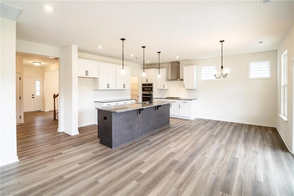 Suffolk, Virginia 23435, United States, 4 Bedrooms Bedrooms, ,3 BathroomsBathrooms,Residential,Active,171230