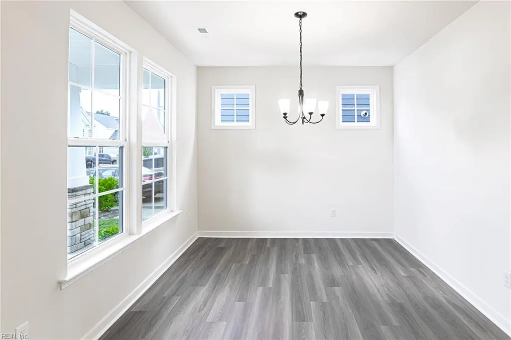 Suffolk, Virginia 23435, United States, 4 Bedrooms Bedrooms, ,3 BathroomsBathrooms,Residential,Active,171230