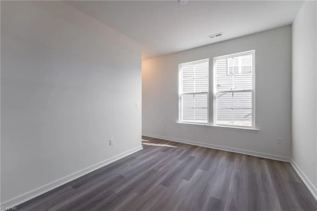 Suffolk, Virginia 23435, United States, 4 Bedrooms Bedrooms, ,3 BathroomsBathrooms,Residential,Active,171230