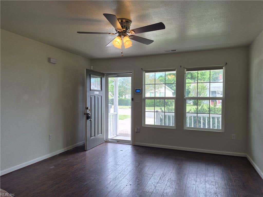 Photo of 3317 Downes Street, Portsmouth, VA 23704 (MLS # 10638690)