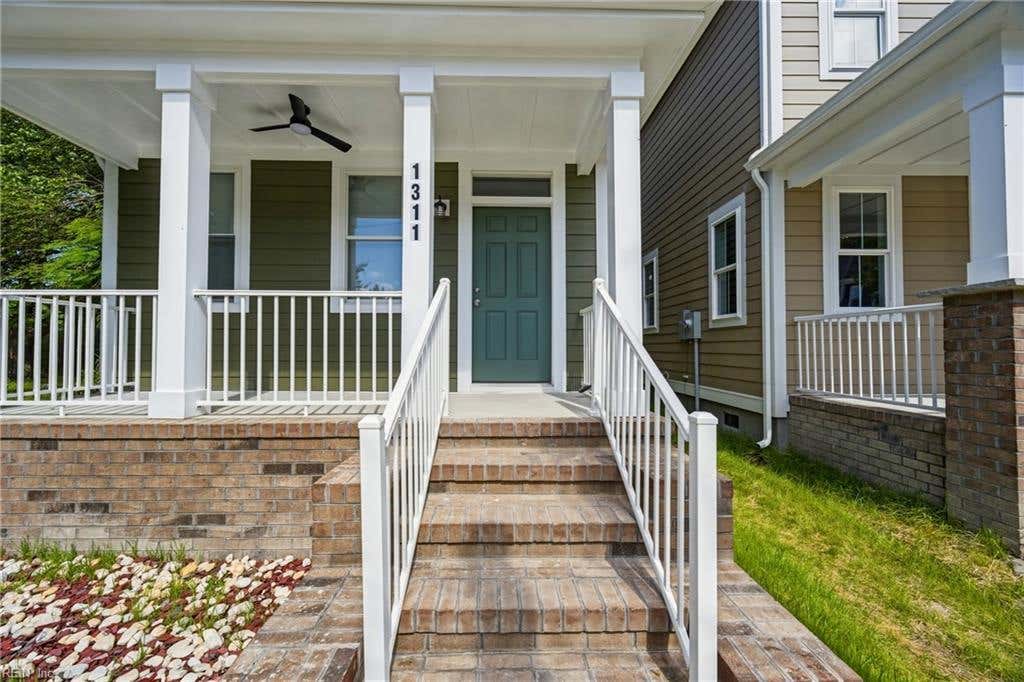 Photo of 1311 Reservoir Avenue, Norfolk, VA 23504 (MLS # 10649780)
