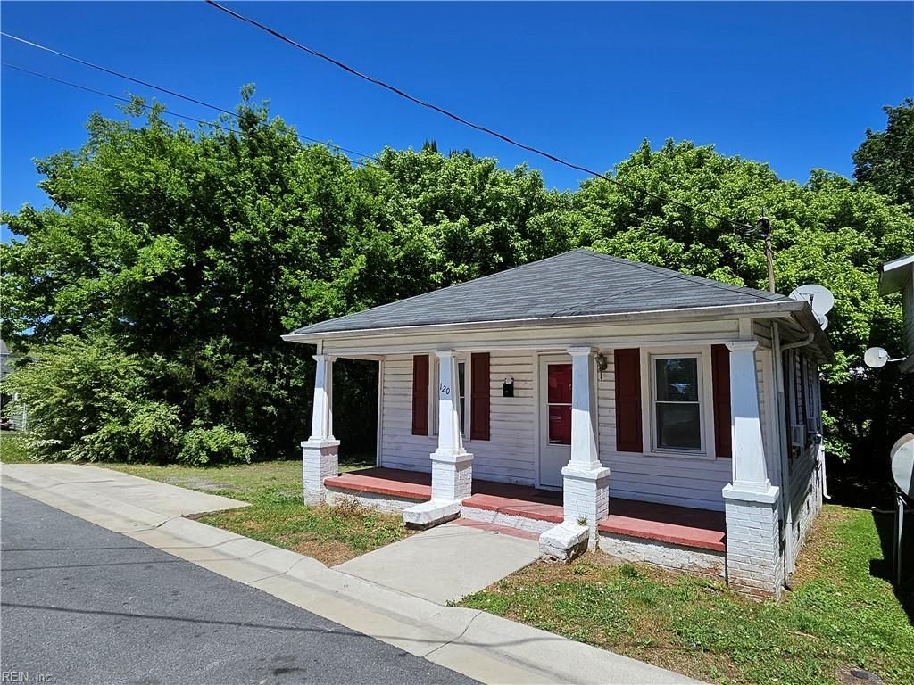 Photo of 120 S 10th Street, Suffolk, VA 23434 (MLS # 10631925)