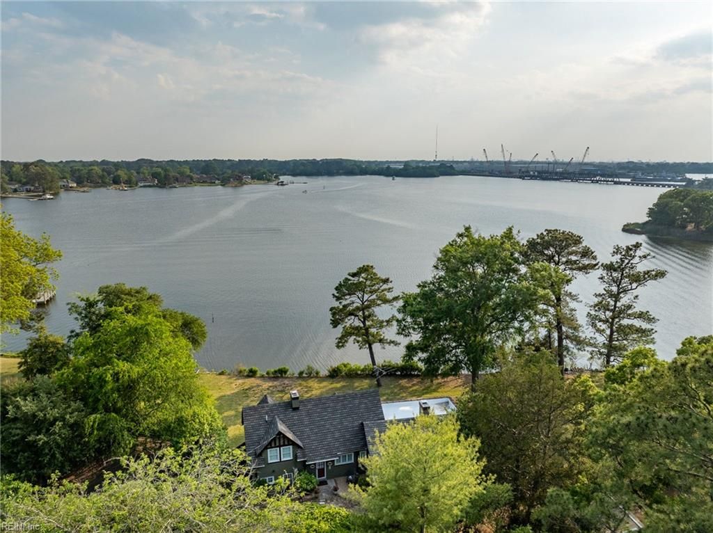 Photo of 653 Ingleside Road, Norfolk, VA 23503 (MLS # 10631879)