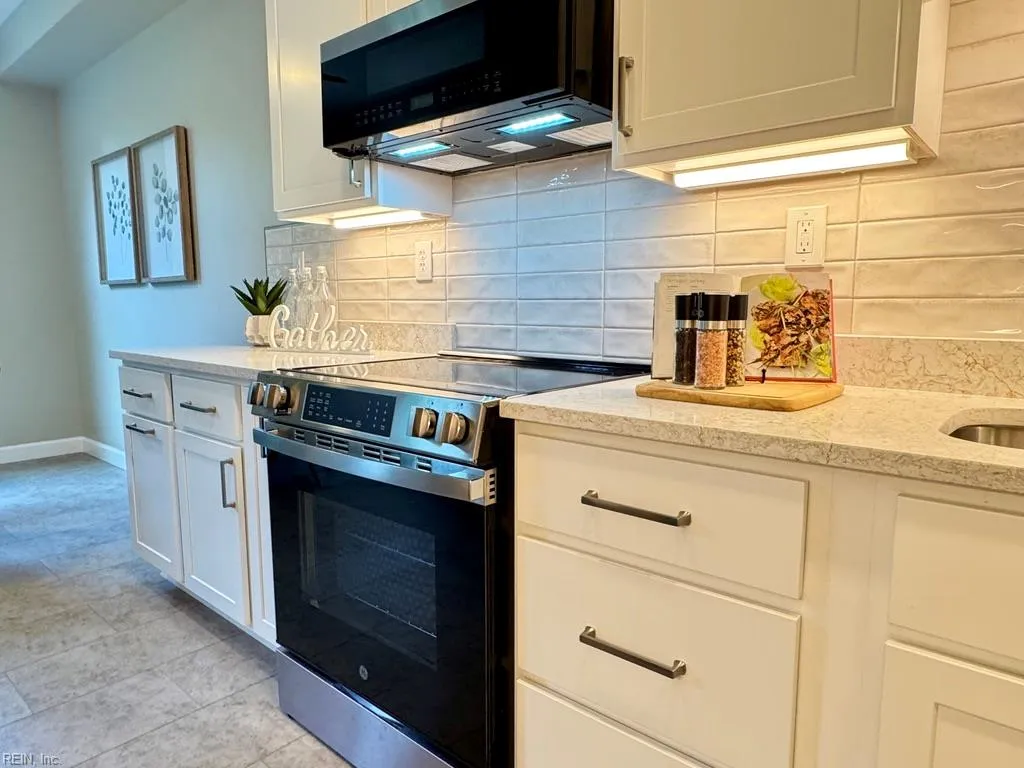 Norfolk, Virginia 23517, United States, 3 Bedrooms Bedrooms, ,3 BathroomsBathrooms,Residential,Active,182498