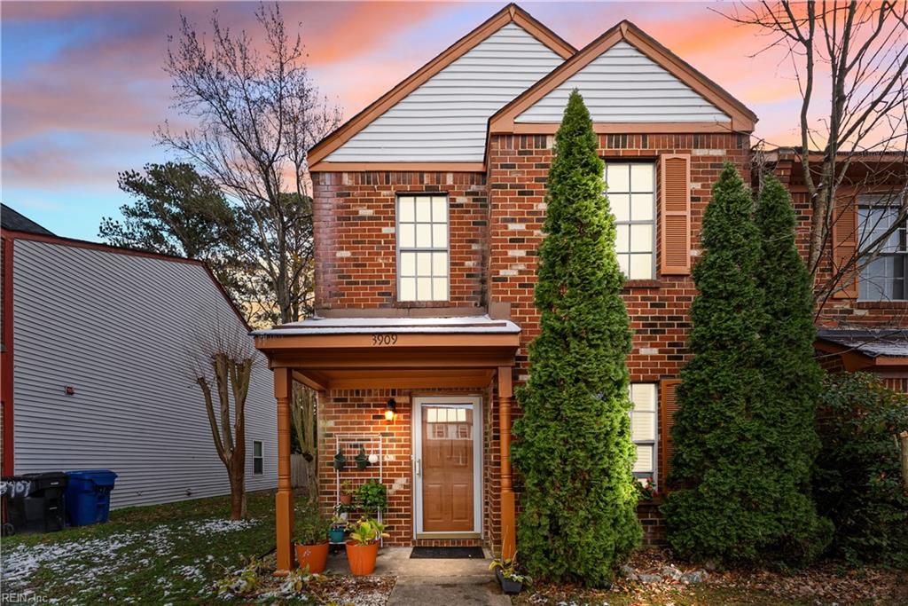 Photo of 3909 Wyckoff Drive, Virginia Beach, VA 23452 (MLS # 10612807)