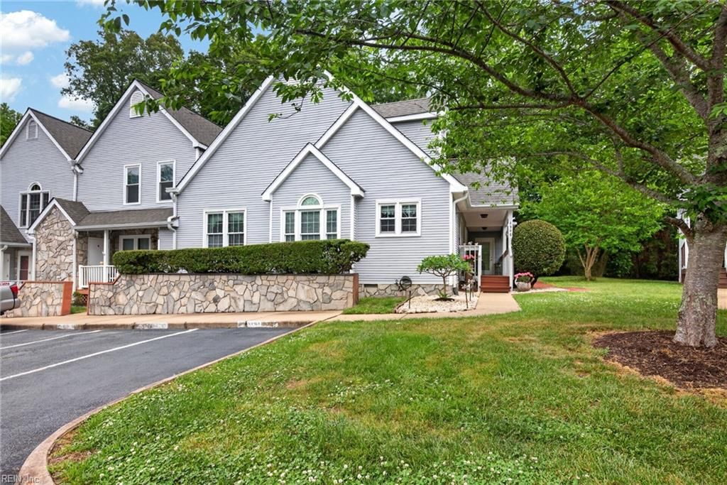 Photo of 4906 Falkirk Mews, Williamsburg, VA 23188 (MLS # 10633590)
