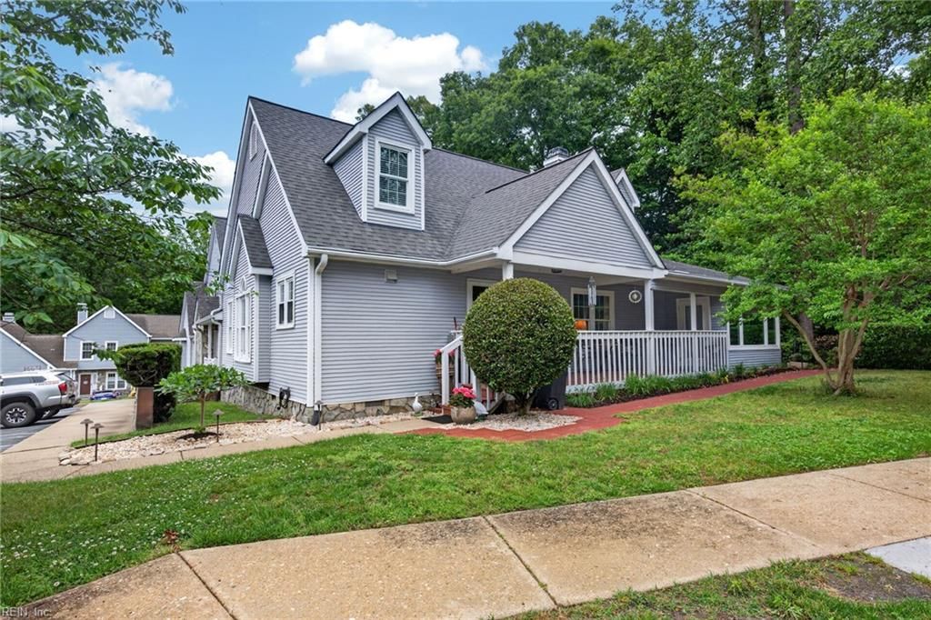 Photo of 4906 Falkirk Mews, Williamsburg, VA 23188 (MLS # 10633590)