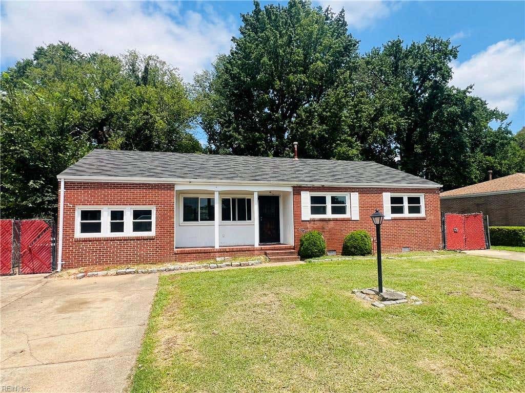 Photo of 1114 Micott Drive, Hampton, VA 23666 (MLS # 10645919)