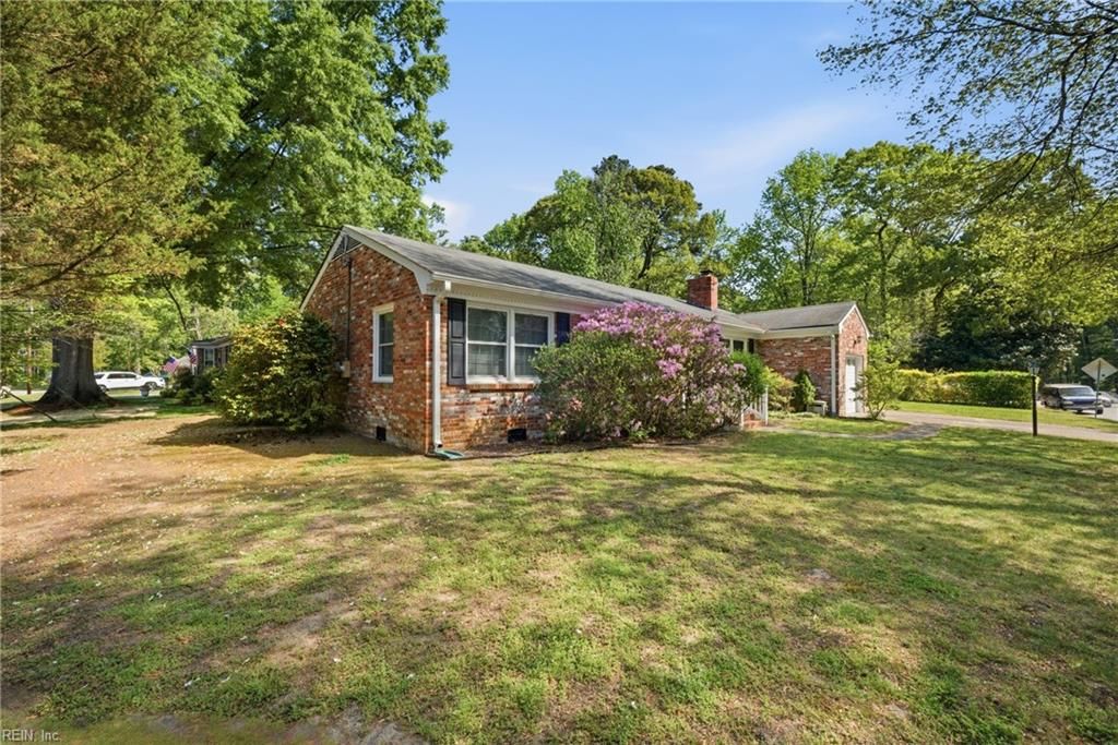 Photo of 86 Boxley Boulevard, Newport News, VA 23602 (MLS # 10631530)