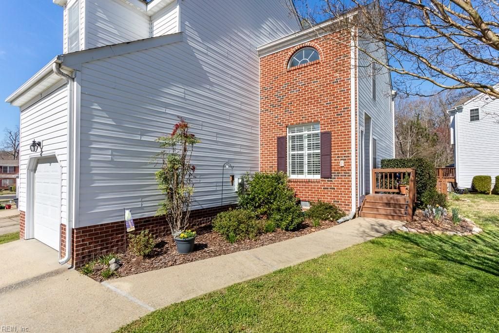 Photo of 3 Creekmere Cove, Newport News, VA 23603 (MLS # 10626493)