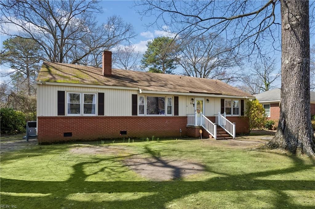 Photo of 33 Rutledge Road, Newport News, VA 23601 (MLS # 10624546)