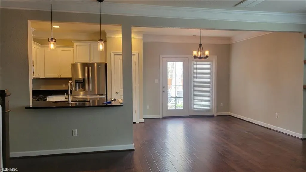 Virginia Beach, Virginia 23454, United States, 3 Bedrooms Bedrooms, ,3 BathroomsBathrooms,Residential,Pending,2195