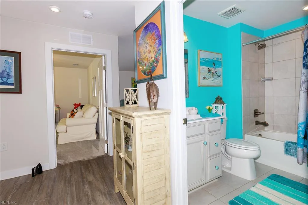 Gloucester, Virginia 23061, United States, 3 Bedrooms Bedrooms, ,2 BathroomsBathrooms,Residential,Active,197652