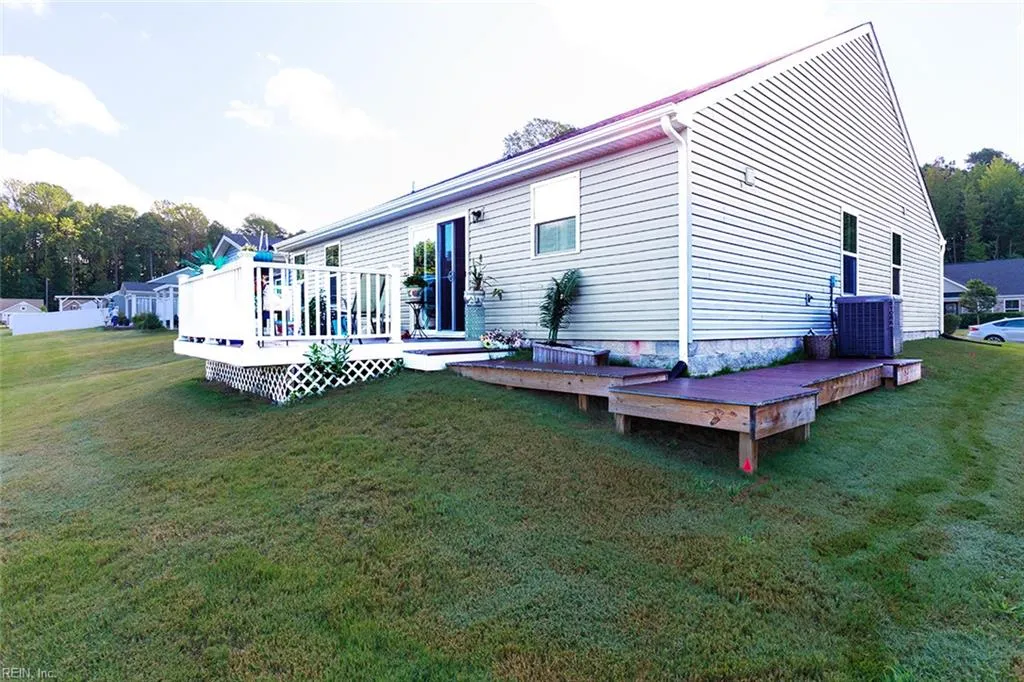 Gloucester, Virginia 23061, United States, 3 Bedrooms Bedrooms, ,2 BathroomsBathrooms,Residential,Active,197652