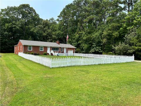 Photo of 117 Wornom Drive, Seaford, VA 23696 (MLS # 10646276)