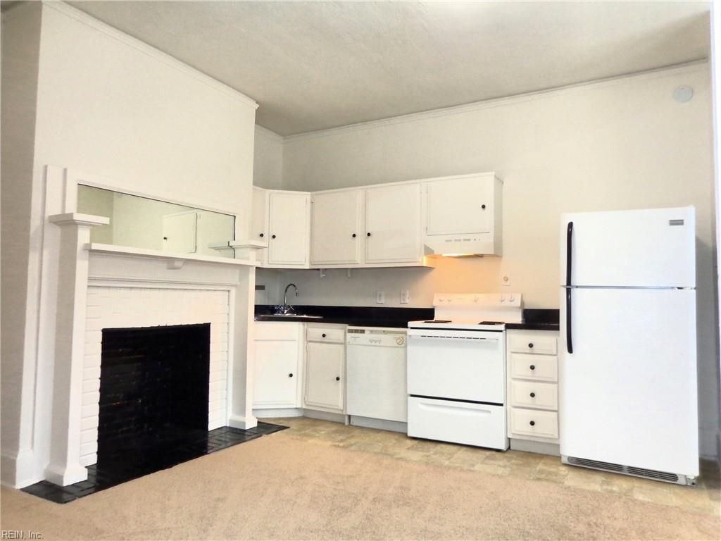 Photo of 833 Westover Avenue #2, Norfolk, VA 23507 (MLS # 10627296)