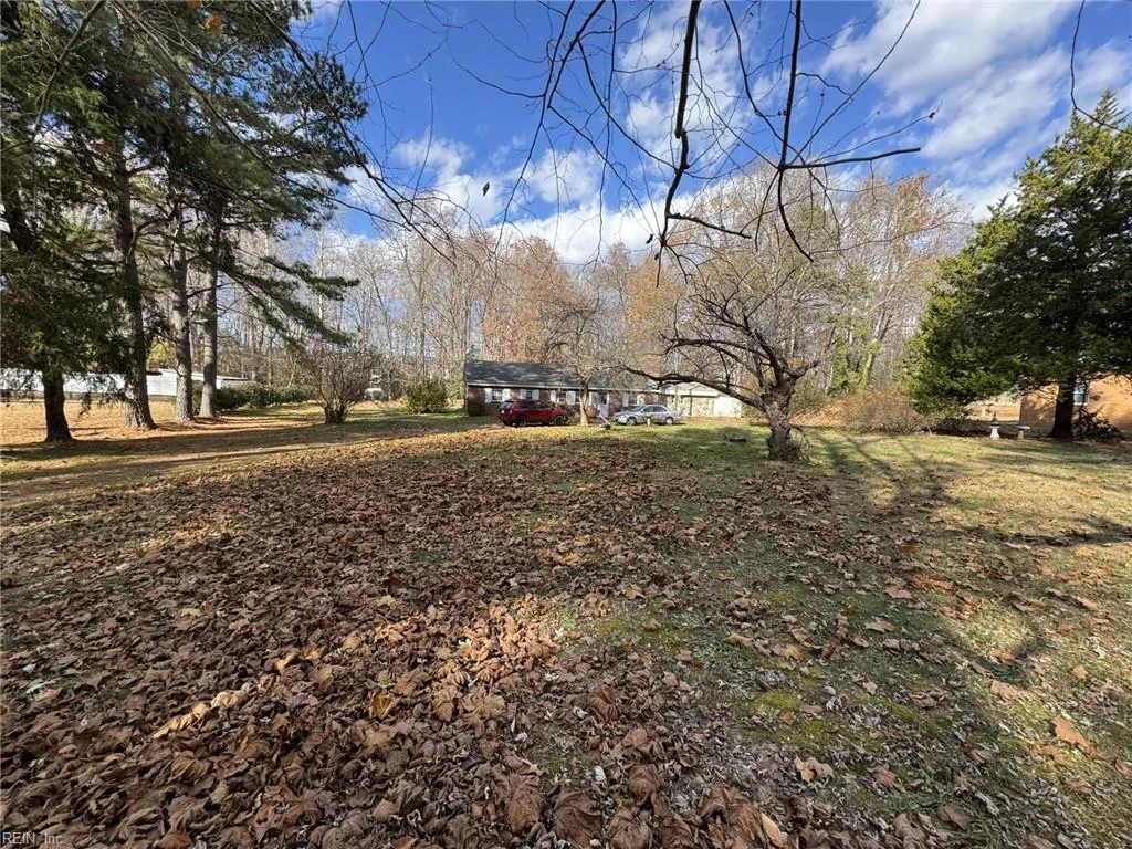 Williamsburg, Virginia 23188, United States, 4 Bedrooms Bedrooms, ,3 BathroomsBathrooms,Residential,Pending,28241