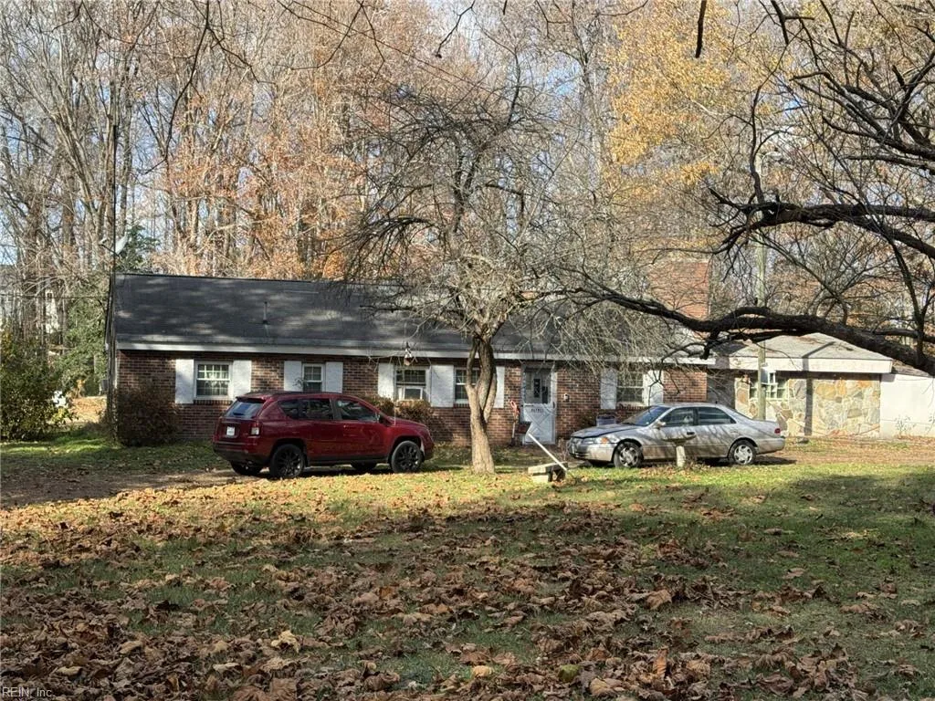 Williamsburg, Virginia 23188, United States, 4 Bedrooms Bedrooms, ,3 BathroomsBathrooms,Residential,Pending,28241