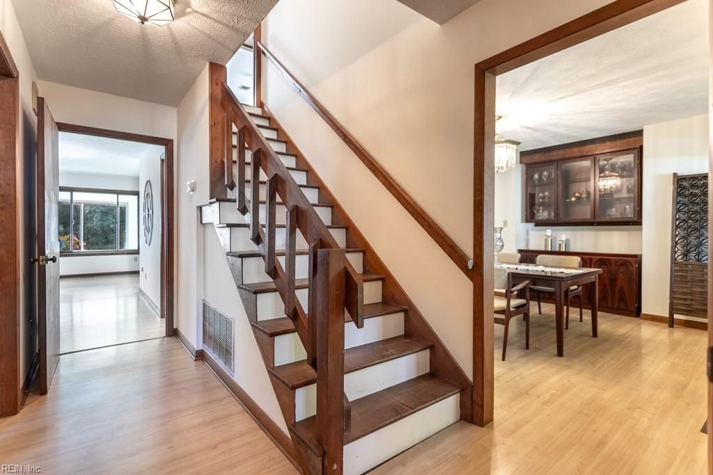 Photo of 110 Hailsham Place, Yorktown, VA 23692 (MLS # 10607426)