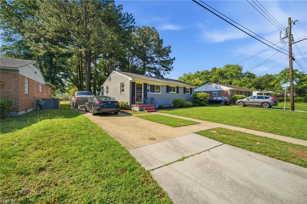Photo of 711 Cavalier Boulevard, Portsmouth, VA 23701 (MLS # 10636596)