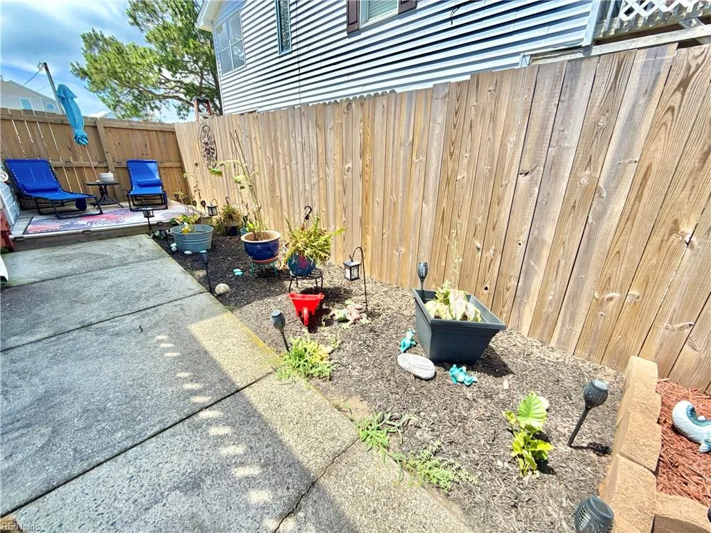 Kill Devil Hills, North Carolina 27948, United States, 3 Bedrooms Bedrooms, ,2 BathroomsBathrooms,Residential,Active,164319