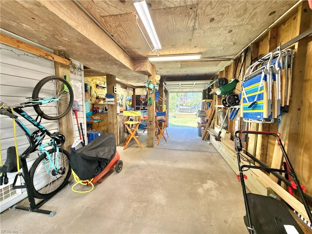 Kill Devil Hills, North Carolina 27948, United States, 3 Bedrooms Bedrooms, ,2 BathroomsBathrooms,Residential,Active,164319